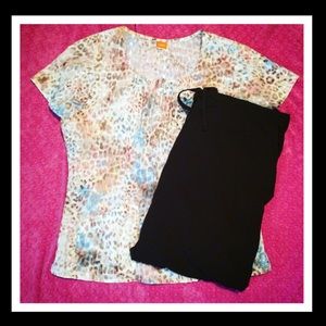 ❣️2/$20❣️ Patterned Scrub Top